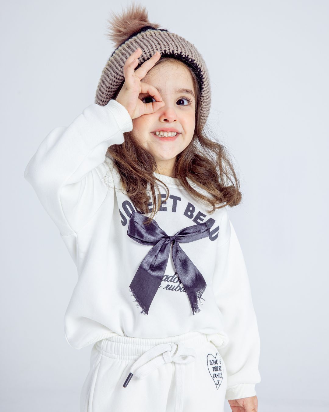 Ribbon Charm Sweatshirt
